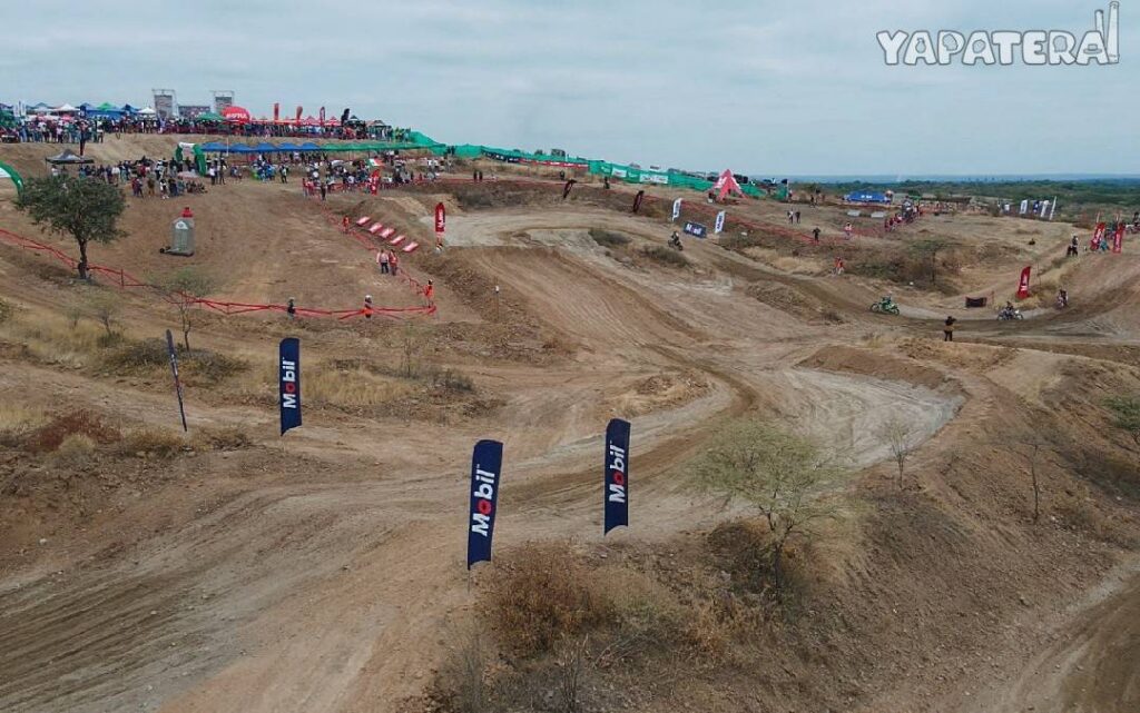 MO2 MOTOCROSS 4